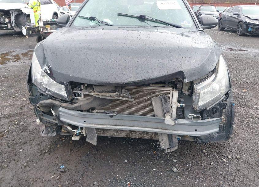 Photo 6 of 2014 Chevrolet Cruze LS AUTO (VIN 1G1PA5SH8E7406904)