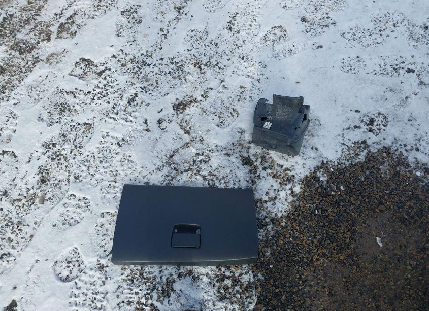 Photo 12 of 2014 Chevrolet Cruze LS AUTO (VIN 1G1PA5SH8E7463118)