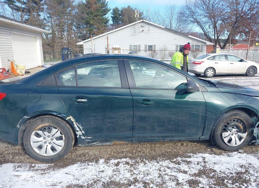 Photo 14 of 2014 Chevrolet Cruze LS AUTO (VIN 1G1PA5SH8E7463118)