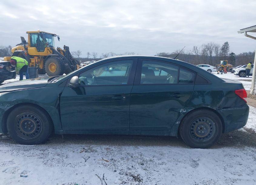 Photo 15 of 2014 Chevrolet Cruze LS AUTO (VIN 1G1PA5SH8E7463118)