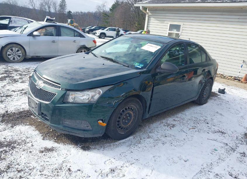 Photo 2 of 2014 Chevrolet Cruze LS AUTO (VIN 1G1PA5SH8E7463118)
