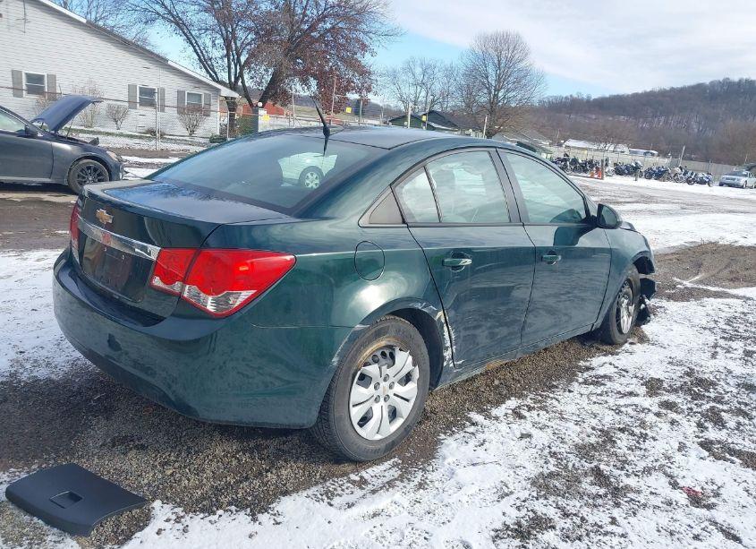 Photo 4 of 2014 Chevrolet Cruze LS AUTO (VIN 1G1PA5SH8E7463118)