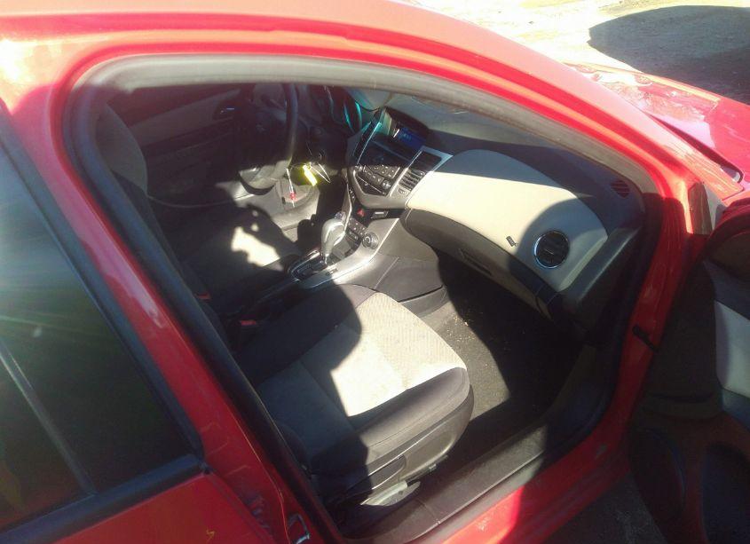 Photo 5 of 2014 Chevrolet Cruze LS AUTO (VIN 1G1PA5SH8E7464415)