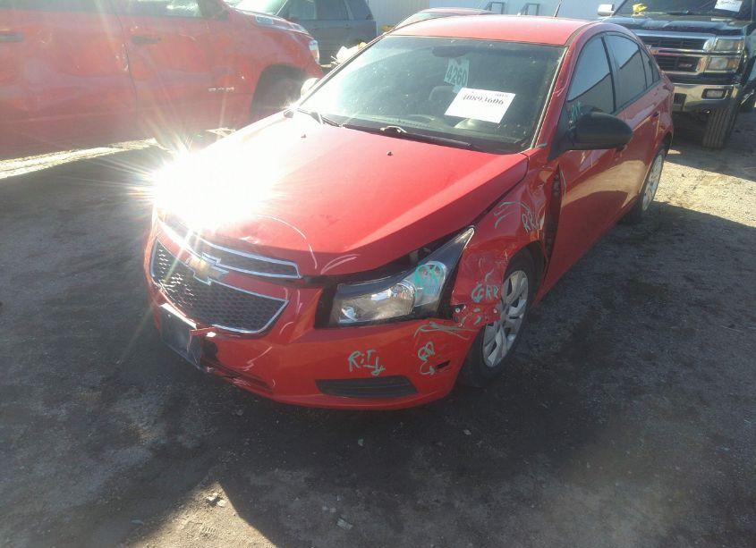 Photo 6 of 2014 Chevrolet Cruze LS AUTO (VIN 1G1PA5SH8E7464415)