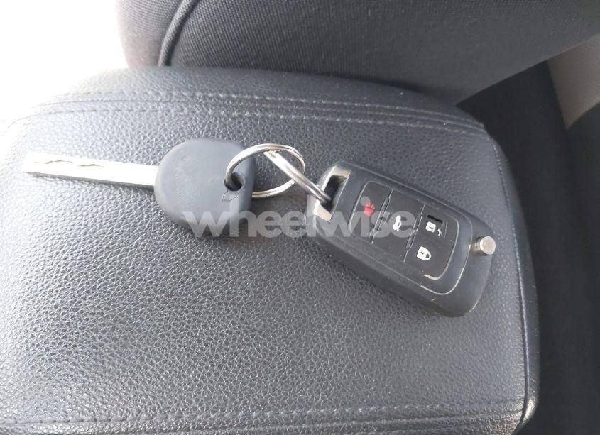 Photo 11 of 2014 Chevrolet Cruze LS AUTO (VIN 1G1PA5SH8E7474099)