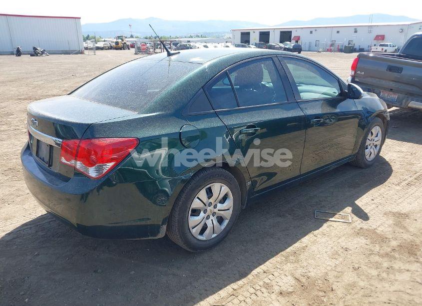 Photo 4 of 2014 Chevrolet Cruze LS AUTO (VIN 1G1PA5SH8E7474099)