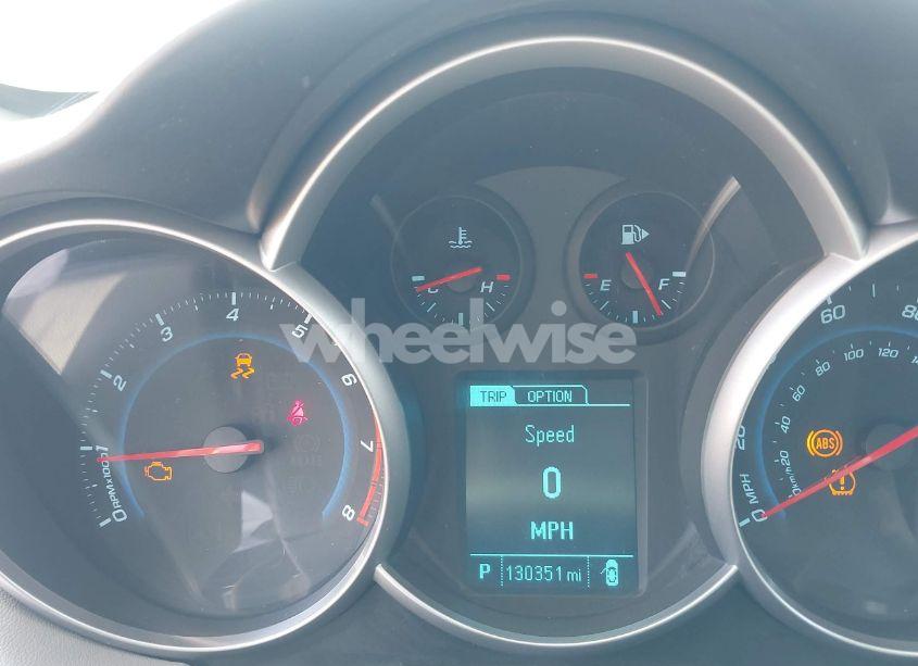 Photo 7 of 2014 Chevrolet Cruze LS AUTO (VIN 1G1PA5SH8E7474099)