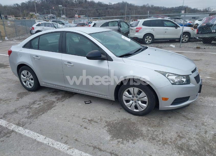 2014 Chevrolet Cruze LS AUTO (VIN 1G1PA5SH8E7484731) main photo