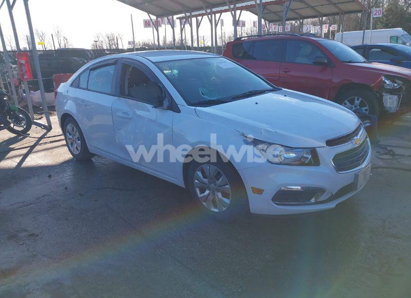 2015 Chevrolet Cruze LS (VIN 1G1PA5SH8F7115952) main photo