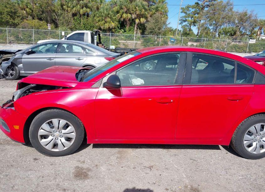 Photo 14 of 2015 Chevrolet Cruze LS AUTO (VIN 1G1PA5SH8F7116230)