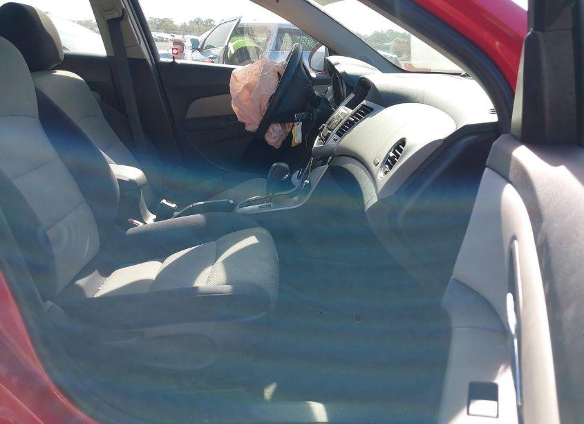 Photo 5 of 2015 Chevrolet Cruze LS AUTO (VIN 1G1PA5SH8F7116230)