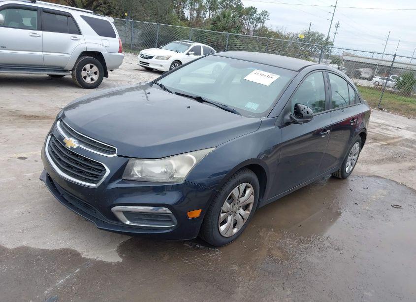 Photo 2 of 2015 Chevrolet Cruze LS AUTO (VIN 1G1PA5SH8F7124070)