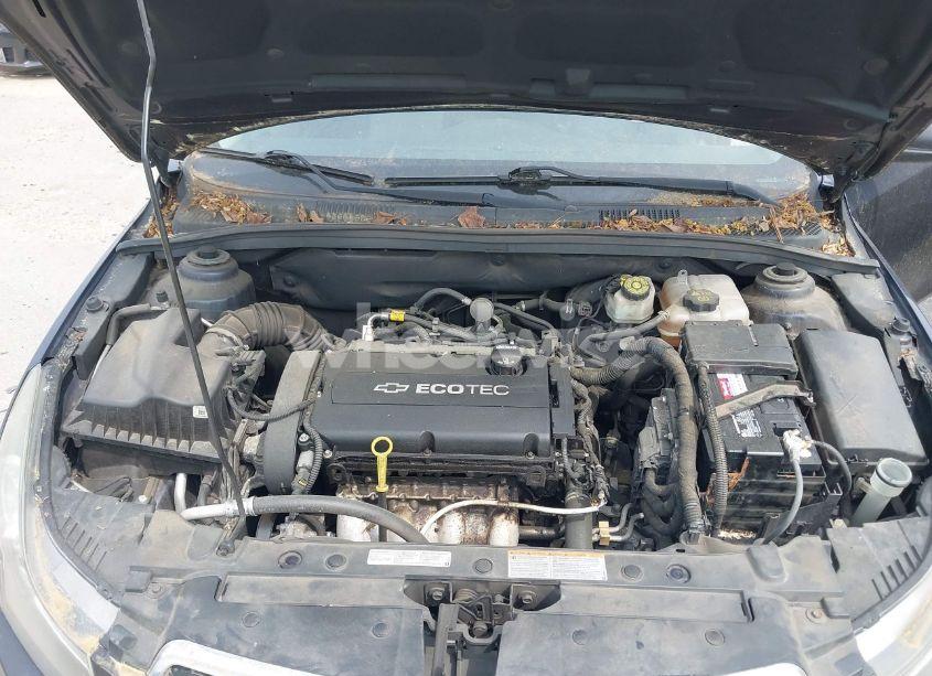 Photo 10 of 2015 Chevrolet Cruze LS AUTO (VIN 1G1PA5SH8F7164276)