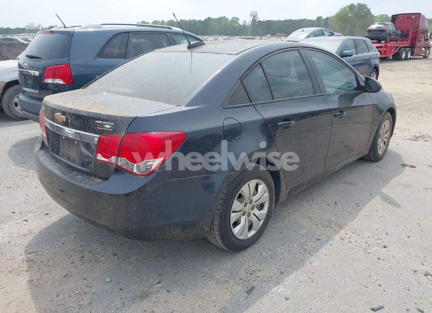 Photo 4 of 2015 Chevrolet Cruze LS AUTO (VIN 1G1PA5SH8F7164276)