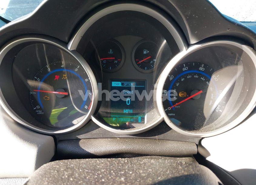 Photo 7 of 2015 Chevrolet Cruze LS AUTO (VIN 1G1PA5SH8F7200032)