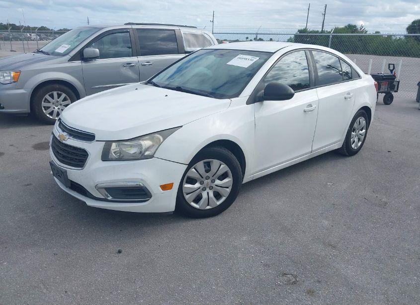 Photo 2 of 2015 Chevrolet Cruze LS AUTO (VIN 1G1PA5SH8F7211113)