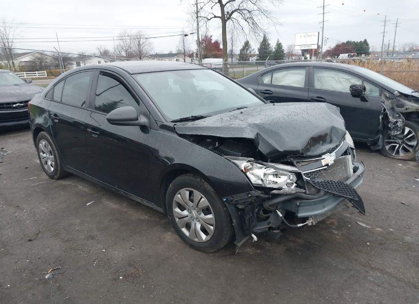 2015 Chevrolet Cruze LS AUTO (VIN 1G1PA5SH8F7215548) main photo