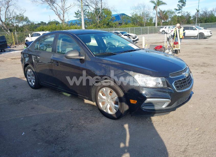 2015 Chevrolet Cruze LS AUTO (VIN 1G1PA5SH8F7246668) main photo