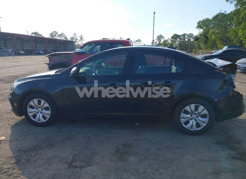 Photo 13 of 2015 Chevrolet Cruze LS AUTO (VIN 1G1PA5SH8F7246668)