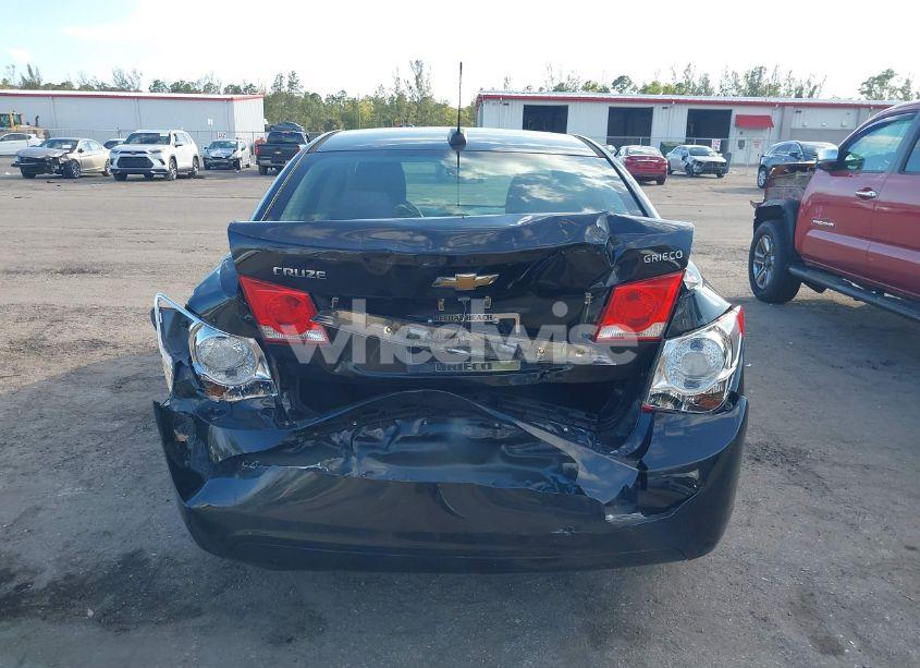 Photo 15 of 2015 Chevrolet Cruze LS AUTO (VIN 1G1PA5SH8F7246668)