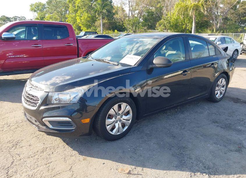 Photo 2 of 2015 Chevrolet Cruze LS AUTO (VIN 1G1PA5SH8F7246668)