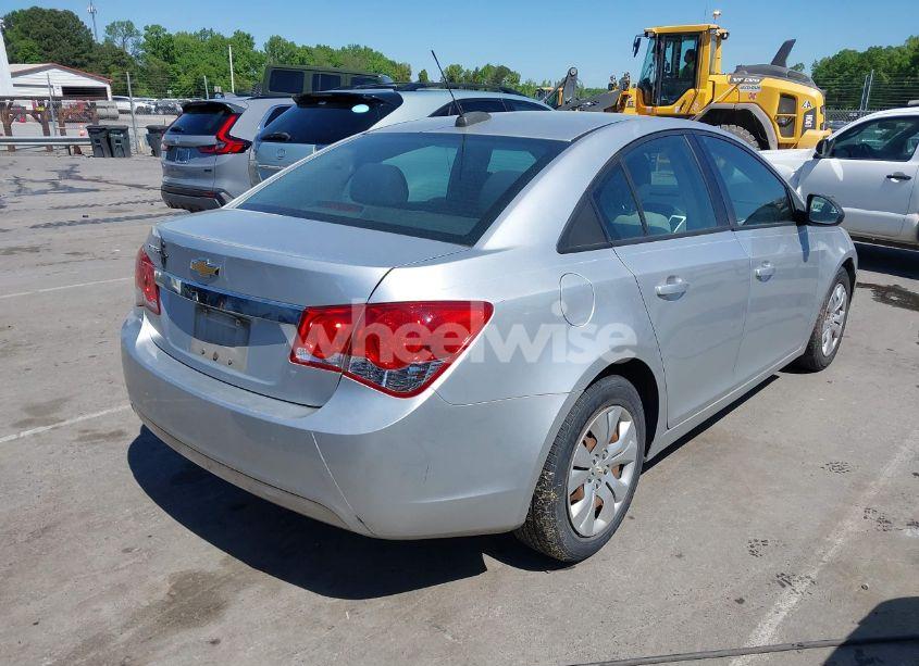 Photo 4 of 2015 Chevrolet Cruze LS AUTO (VIN 1G1PA5SH8F7275538)