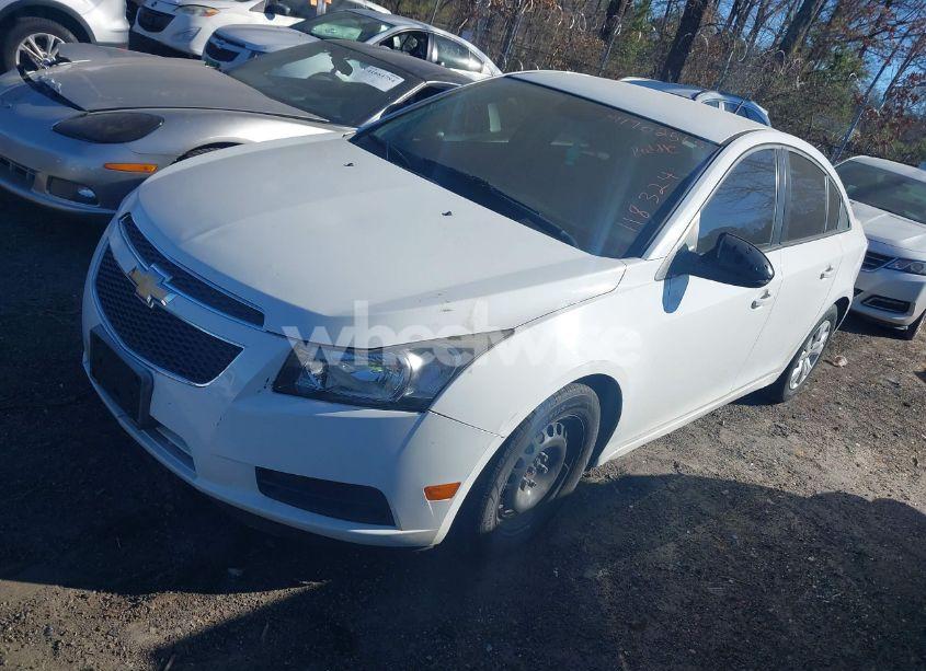 Photo 2 of 2013 Chevrolet Cruze LS AUTO (VIN 1G1PA5SH9D7118324)
