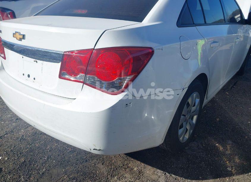 Photo 6 of 2013 Chevrolet Cruze LS AUTO (VIN 1G1PA5SH9D7118324)