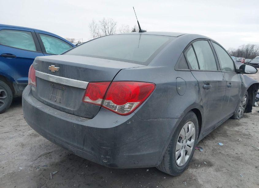 Photo 4 of 2013 Chevrolet Cruze LS AUTO (VIN 1G1PA5SH9D7146236)