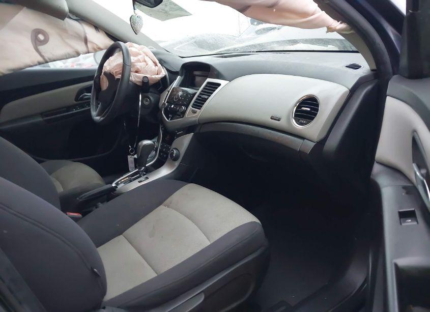 Photo 5 of 2013 Chevrolet Cruze LS AUTO (VIN 1G1PA5SH9D7146236)