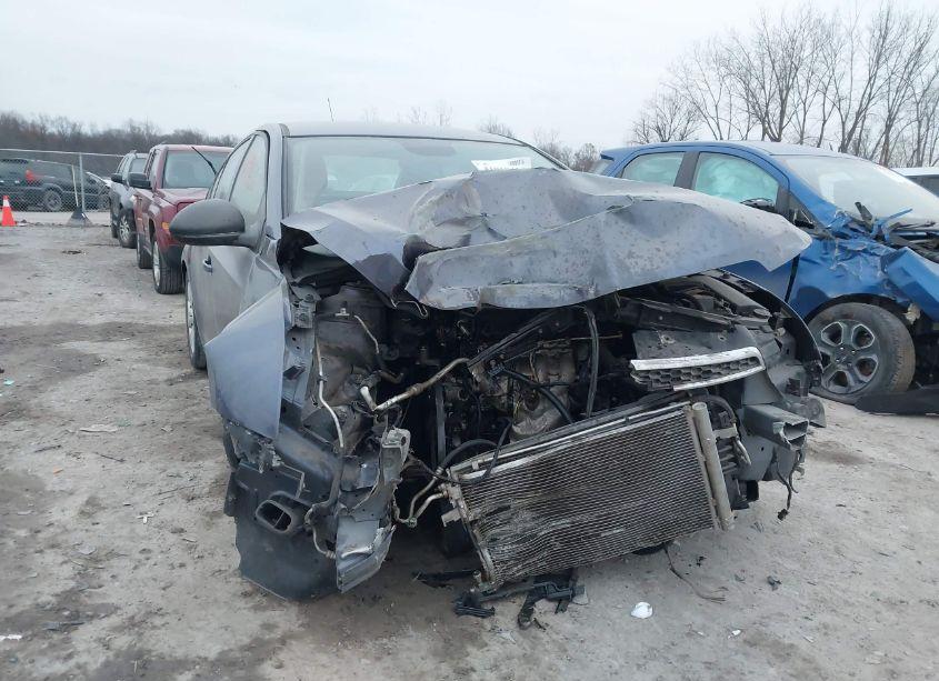 Photo 6 of 2013 Chevrolet Cruze LS AUTO (VIN 1G1PA5SH9D7146236)