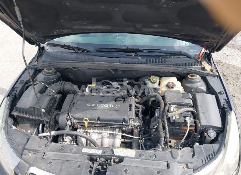 Photo 10 of 2013 Chevrolet Cruze LS AUTO (VIN 1G1PA5SH9D7163098)