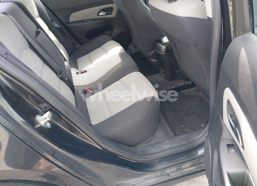 Photo 8 of 2013 Chevrolet Cruze LS AUTO (VIN 1G1PA5SH9D7163098)