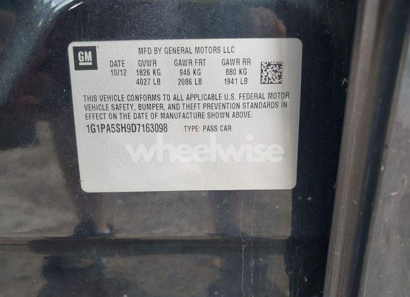 Photo 9 of 2013 Chevrolet Cruze LS AUTO (VIN 1G1PA5SH9D7163098)