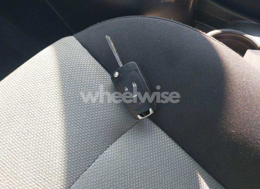 Photo 11 of 2013 Chevrolet Cruze LS AUTO (VIN 1G1PA5SH9D7186414)