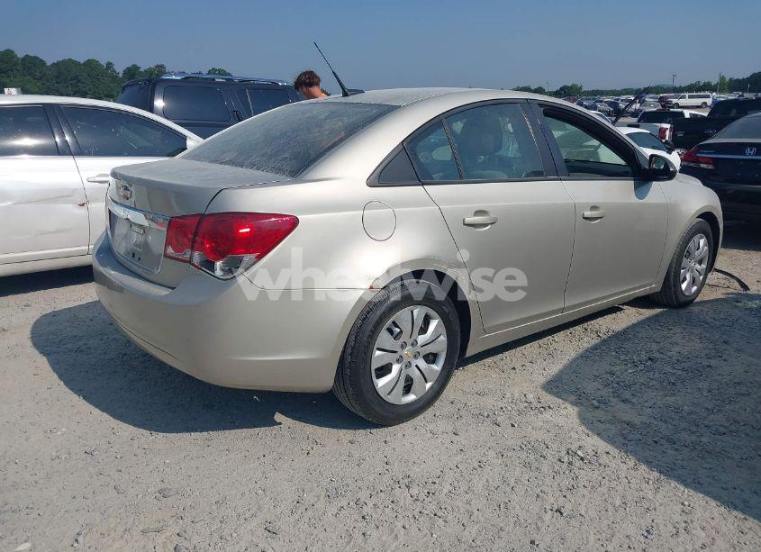 Photo 4 of 2013 Chevrolet Cruze LS AUTO (VIN 1G1PA5SH9D7186414)