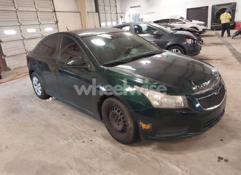 2014 Chevrolet Cruze LS AUTO (VIN 1G1PA5SH9E7174376) main photo