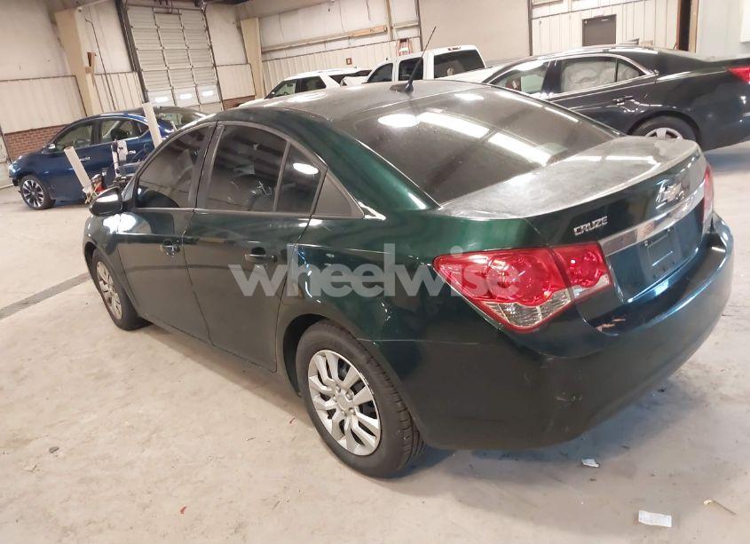 Photo 3 of 2014 Chevrolet Cruze LS AUTO (VIN 1G1PA5SH9E7174376)