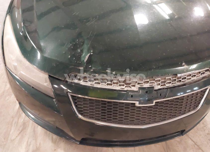 Photo 6 of 2014 Chevrolet Cruze LS AUTO (VIN 1G1PA5SH9E7174376)