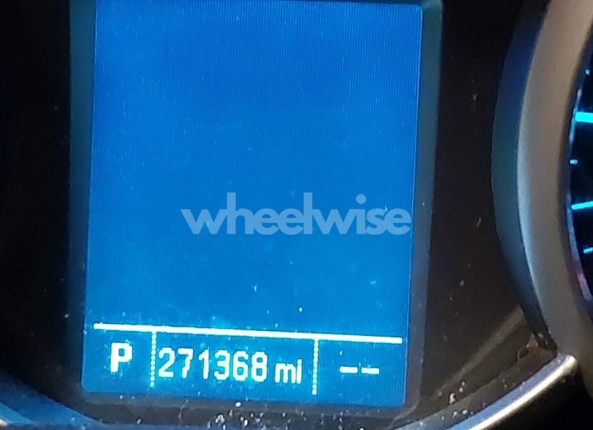 Photo 7 of 2014 Chevrolet Cruze LS AUTO (VIN 1G1PA5SH9E7174376)