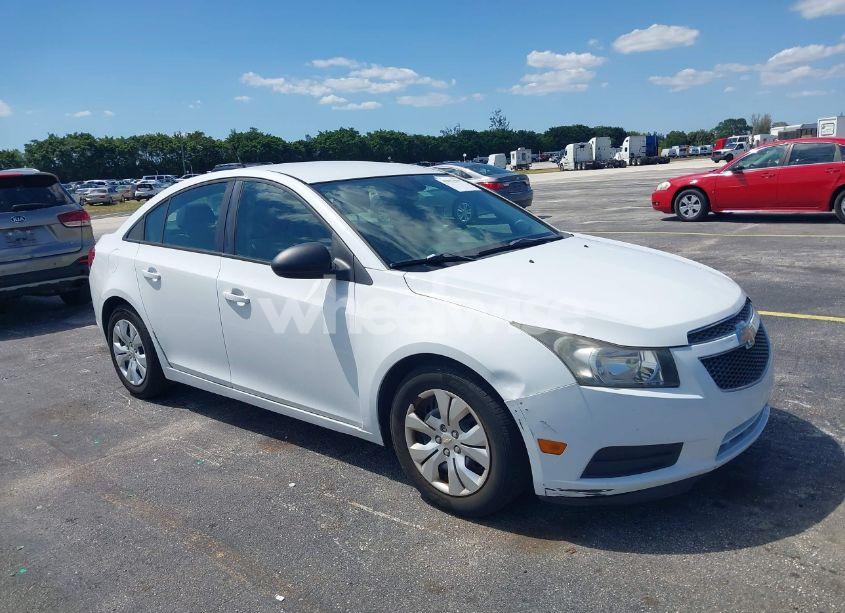 2014 Chevrolet Cruze LS AUTO (VIN 1G1PA5SH9E7178783) main photo