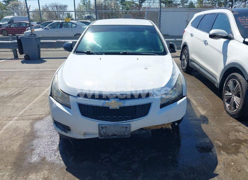 Photo 12 of 2014 Chevrolet Cruze LS AUTO (VIN 1G1PA5SH9E7216609)