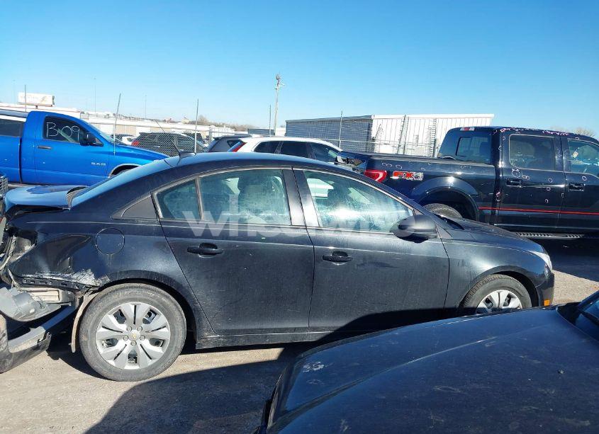 Photo 14 of 2014 Chevrolet Cruze LS AUTO (VIN 1G1PA5SH9E7255099)