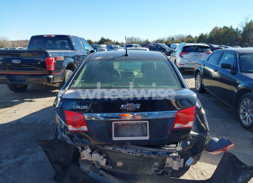 Photo 17 of 2014 Chevrolet Cruze LS AUTO (VIN 1G1PA5SH9E7255099)