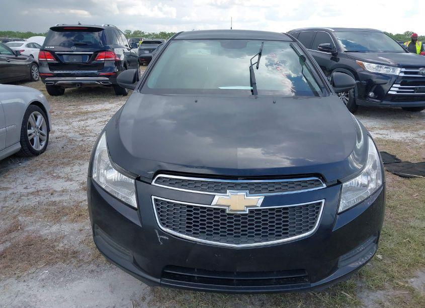 Photo 12 of 2014 Chevrolet Cruze LS AUTO (VIN 1G1PA5SH9E7392592)