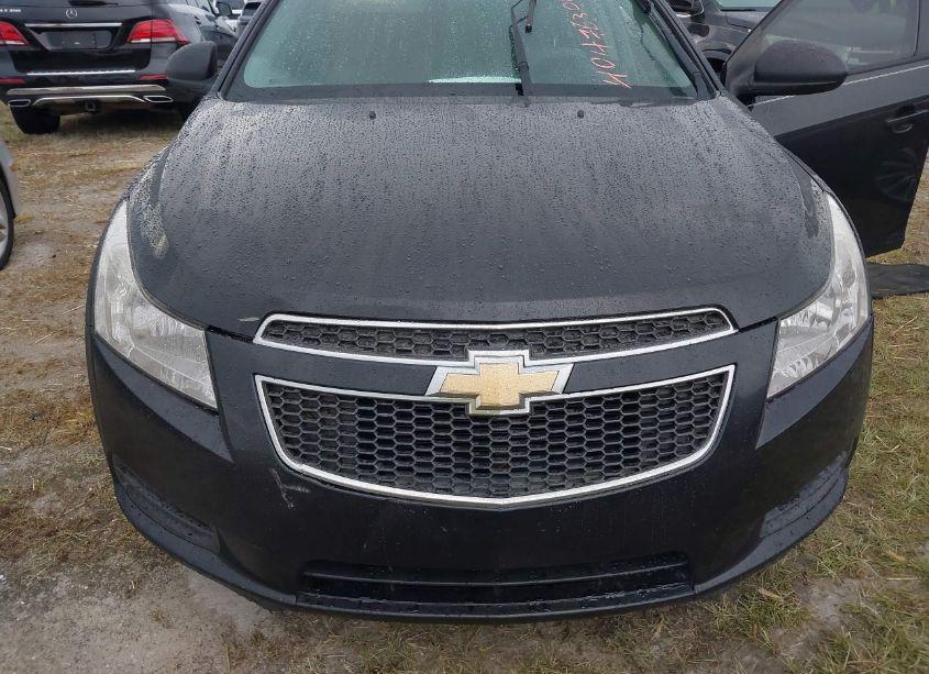 Photo 6 of 2014 Chevrolet Cruze LS AUTO (VIN 1G1PA5SH9E7392592)