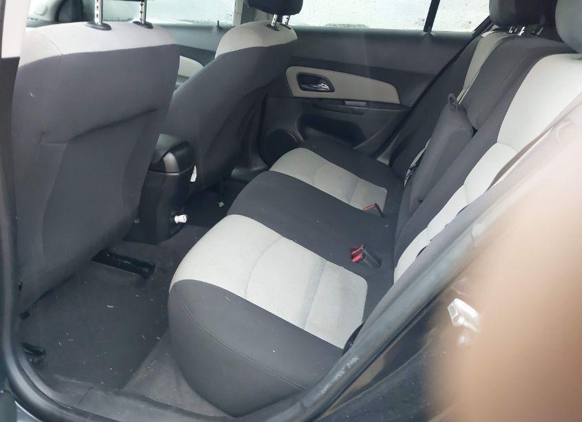 Photo 8 of 2014 Chevrolet Cruze LS AUTO (VIN 1G1PA5SH9E7392592)