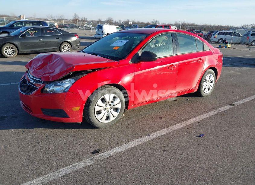 Photo 2 of 2014 Chevrolet Cruze LS AUTO (VIN 1G1PA5SH9E7418883)