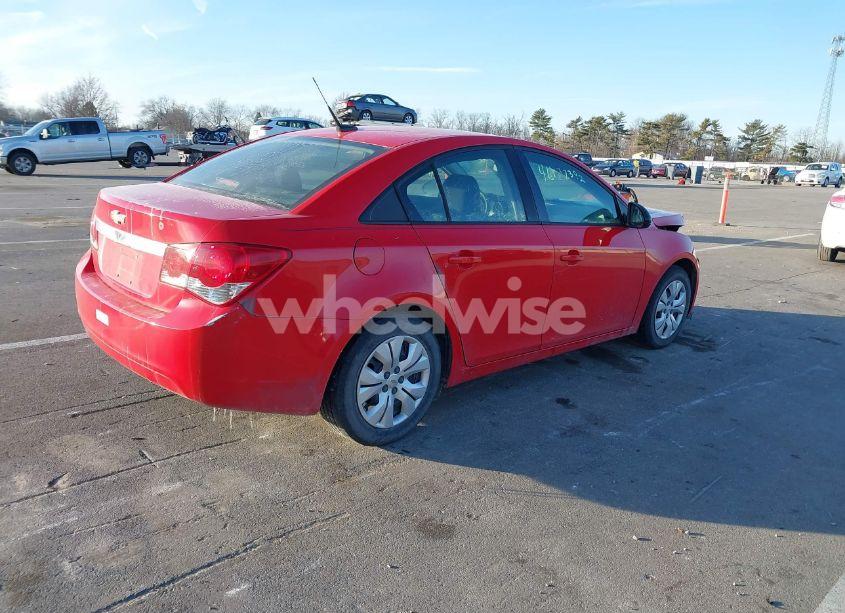Photo 4 of 2014 Chevrolet Cruze LS AUTO (VIN 1G1PA5SH9E7418883)