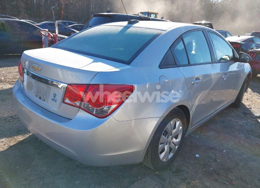 Photo 4 of 2015 Chevrolet Cruze LS AUTO (VIN 1G1PA5SH9F7130704)